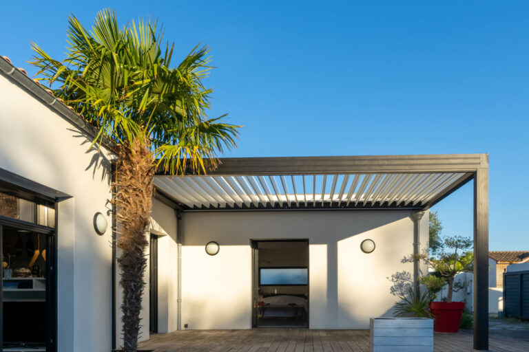 SM Aluminis La Garriga Aluminio, PVC y automatización SM Aluminis La Garriga Aluminio, PVC y automatización